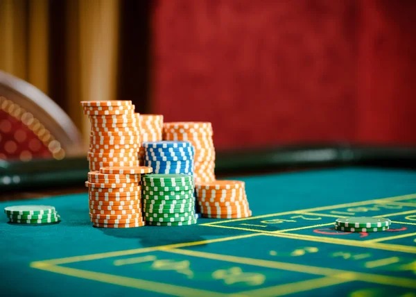 Real-time number draw display and marked cards interface